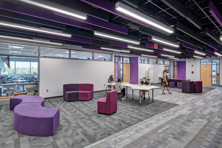 Learning corridor with ceiling fins