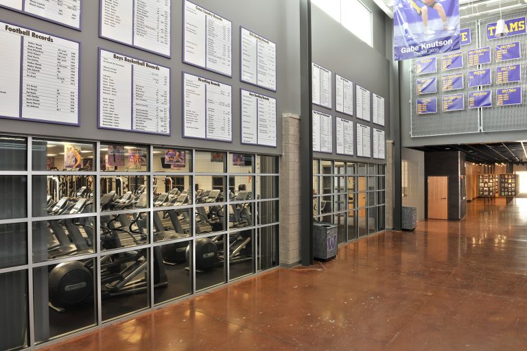 Hall looking into fitness room